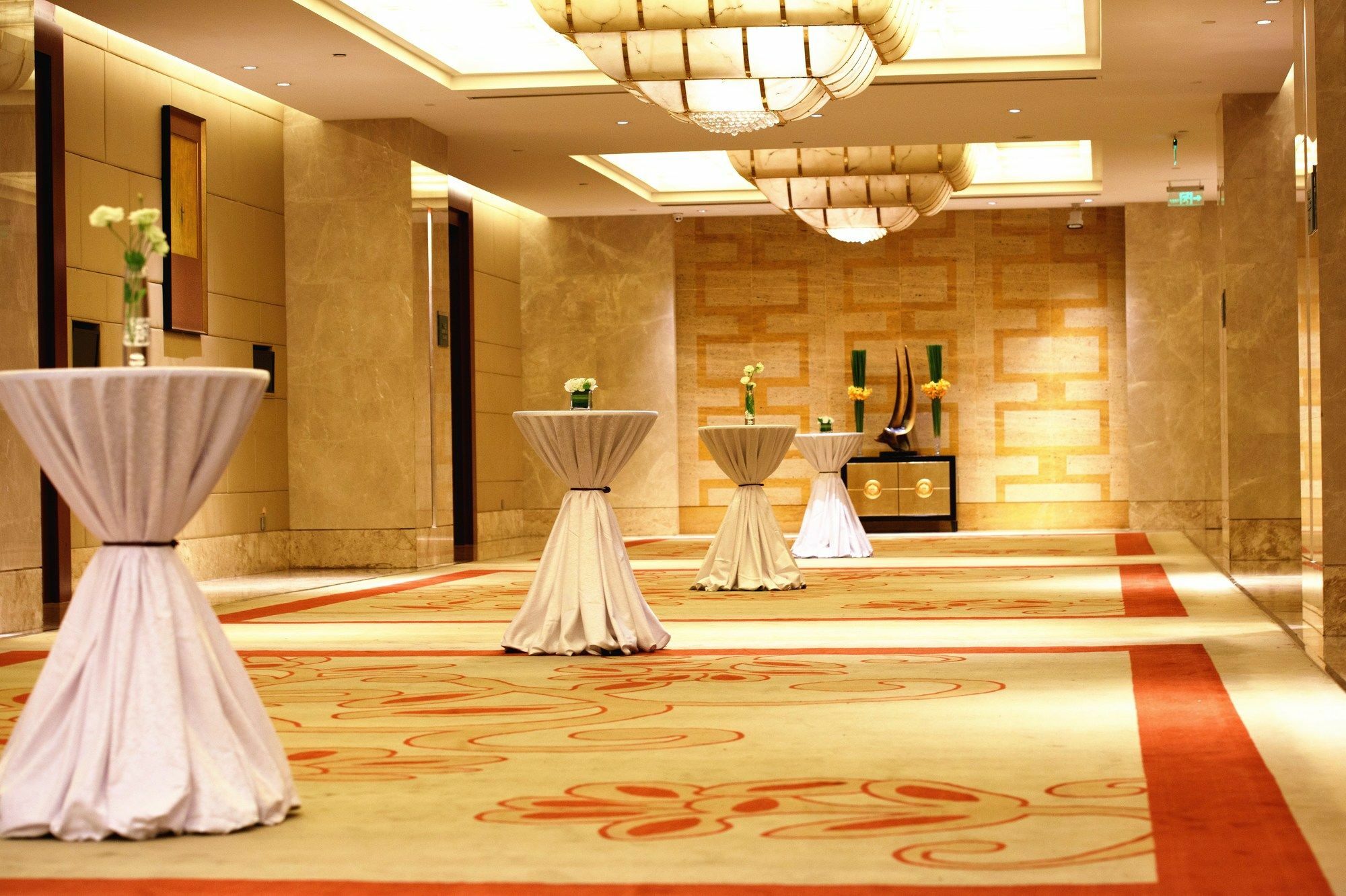 Sofitel Ningbo Hotel Екстериор снимка