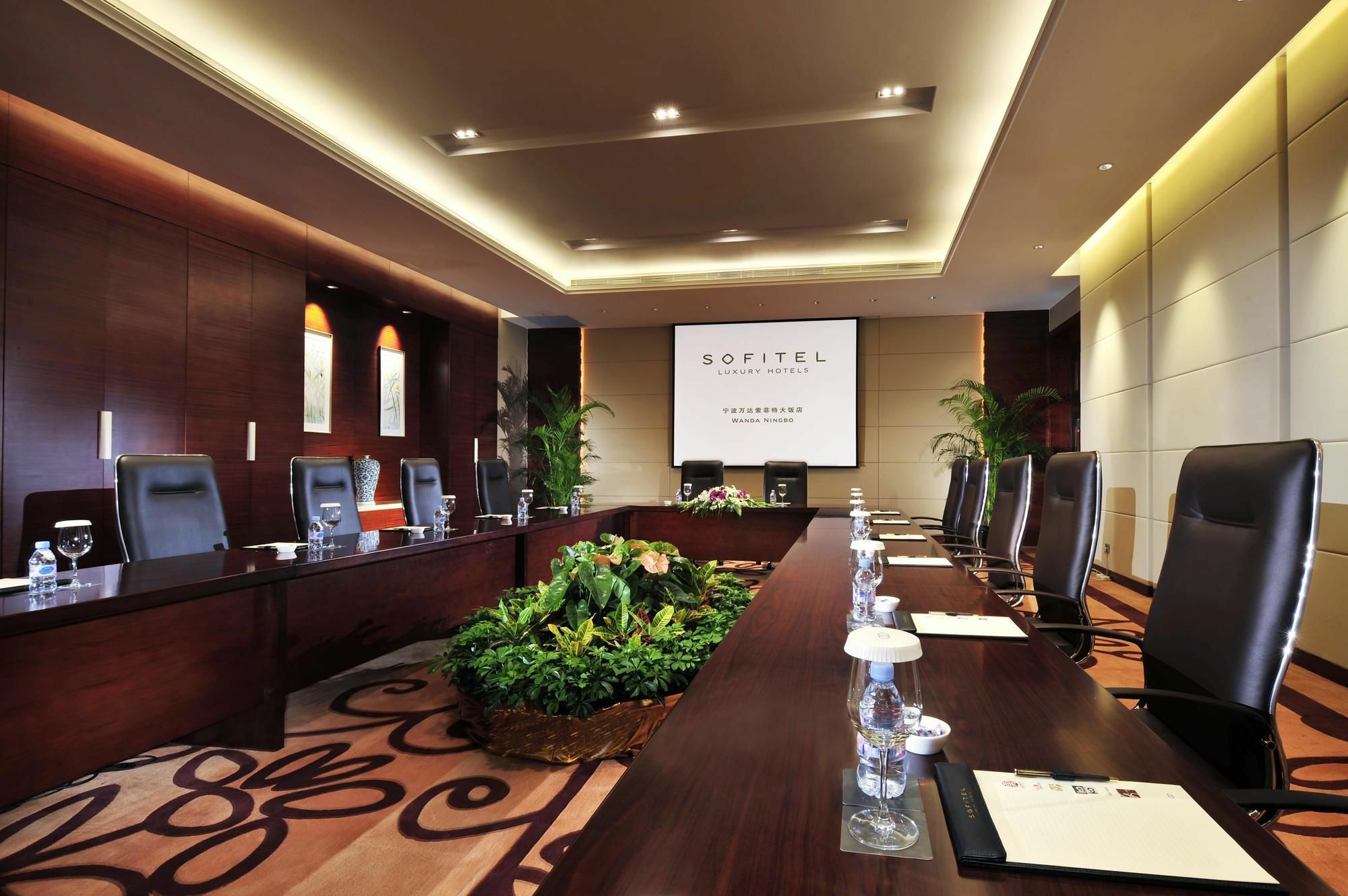 Sofitel Ningbo Hotel Екстериор снимка